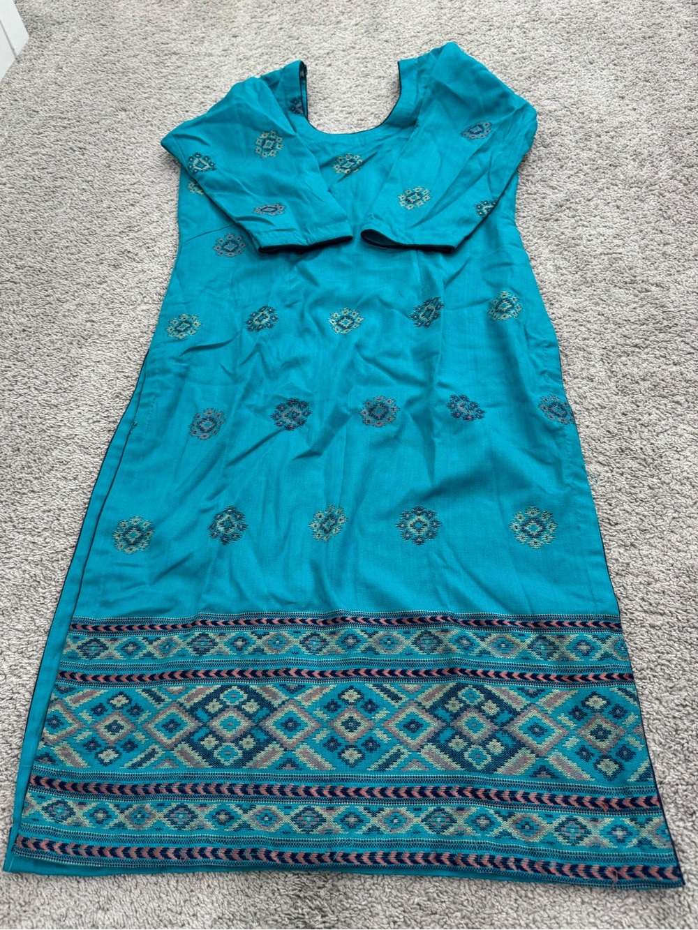 Turquoise Embroidered Three-Piece Set - Picture 5 of 6